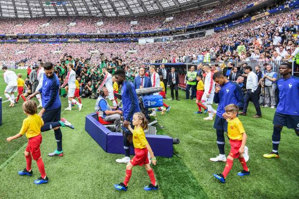 热刺中场引 热刺中场引