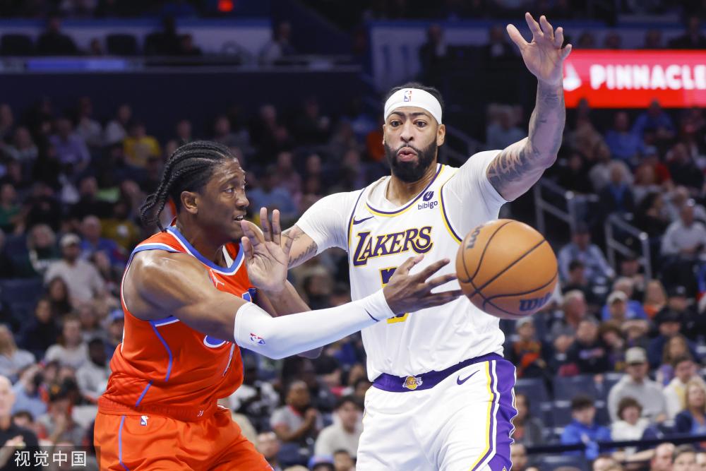 我们期待她 我们期待她